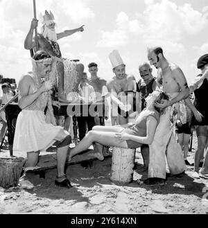 ANNIVERSAIRES BRIGHTON SWIMMING CLUB KING NEPTUNE 31 JUILLET 1960 Banque D'Images