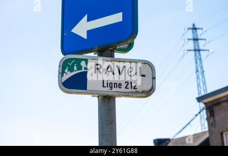 Saint Nicolas, Liège, Belgique, 10 août 2024 - signe du réseau cycliste Ravel Banque D'Images