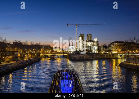 FRANCE. PARIS (75) (4E ARRONDISSEMENT) LE SITE DE RECONSTRUCTION (FÉVRIER 2023) DE LA CATHÉDRALE NOTRE-DAME, SUR L'ÎLE DE LA CITE, APRÈS L'INCENDIE D'AVRIL 2019 Banque D'Images