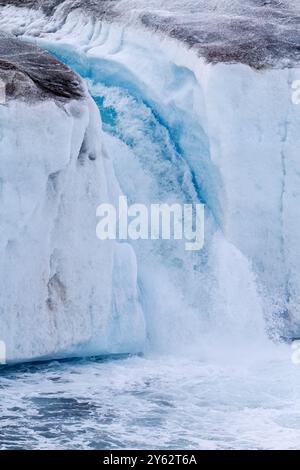 Le Negribreen (glacier Negri), dans Olav V Land sur l'île de Spitzberg dans l'archipel du Svalbard, Norvège. Banque D'Images