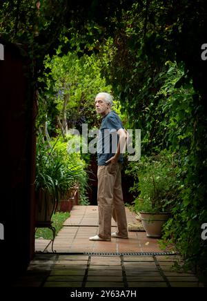 Madrid, 12/07/2023. Entretien avec Fernando Trueba pour la première de 'They Shot the pianist'. Photo : Ignacio Gil. ARCHDC. Crédit : album / Archivo ABC / Ignacio Gil Banque D'Images