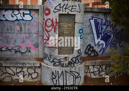 Madrid, 10/01/2024. Moncloa-Aravaca. A proximité de l’AECID et du Musée de l’Amérique, au pied du phare de Moncloa, se trouvent des monuments qui ont été gravement vandalisés et en très mauvais état de conservation. Monument à Vasco Núñez de Balboa. Photo : Guillermo Navarro. ARCHDC. Crédit : album / Archivo ABC / Guillermo Navarro Banque D'Images