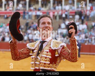 Séville, 04/07/2024. Taureaux de Fermin Bohorquez pour les toreros Lama de Gongora, Ruiz Muñoz et Juan Pedro Garcia 'Calerito'. Photo : Raul Doblado. ARCHSEV. Crédit : album / Archivo ABC / Raúl Doblado Banque D'Images