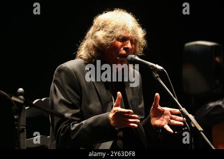 Cordoue, 24/11/2010. José Mercé au Grand Théâtre. Photo : Rafael Carmona. Archcor. Crédit : album / Archivo ABC / Rafael Carmona Banque D'Images