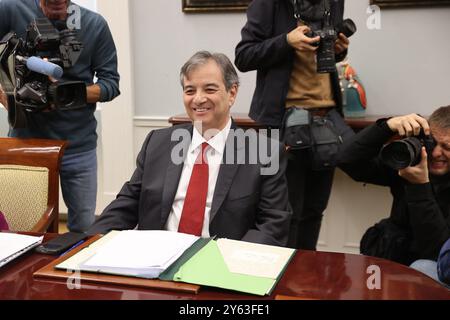 Madrid, 26/10/2023. Réunion ordinaire du conseil de la Cour des comptes présidée par Enriqueta Chicano. Dans l'image, les conseillers José Manuel Otero, Joan Mauri, Javier Morillas Ortiz, Luis Antonio de Padua Ortiz de Mendívil, Rebeca LaLiga, Dolores Genaro et Rosario García. Photo : Jaime García. ARCHDC. Crédit : album / Archivo ABC / Jaime García Banque D'Images