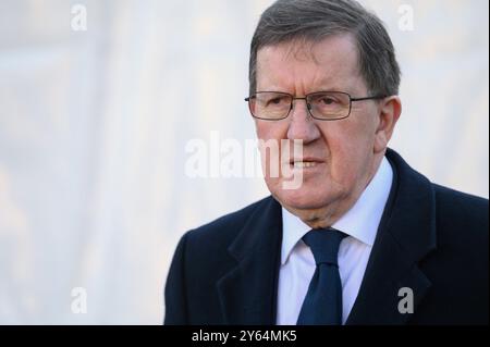 George Robertson / Baron Robertson de Port Ellen - ancien député et secrétaire général de l'OTAN - quittant le service commémoratif de Betty Boothroyd, ancienne S. Banque D'Images