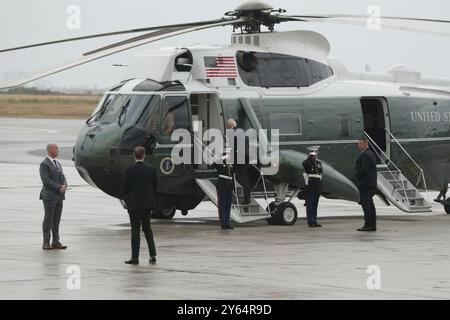 New York, États-Unis, 23 septembre 2024 : le président Joe Biden arrive à New York à bord d’Air Force One et part sur Marine One, accueilli par des responsables locaux avant l’Assemblée générale des Nations Unies. Photo : Giada Papini Rampelotto/EuropaNewswire Banque D'Images