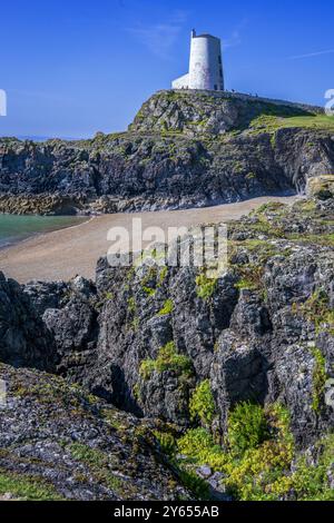 Île de Llanddwyn. Île de Llanddwyn. Phare de Goleudy Tŵr Mawr. Banque D'Images