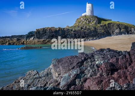 Île de Llanddwyn. Île de Llanddwyn. Phare de Goleudy Tŵr Mawr. Banque D'Images