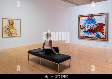 Londres, Royaume-Uni. 24 septembre 2024. Claudette Johnson, connue pour ses dessins et peintures à grande échelle, souvent intimes et monumentaux. Travaillant avec la figure féminine depuis les années 1980, elle médie les questions sur notre identité privée et publique - Turner Prize Shortlist Artists exposition à la Tate Britain. (L'utilisation d'images doit faire référence à cette exposition) crédit : Guy Bell/Alamy Live News Banque D'Images