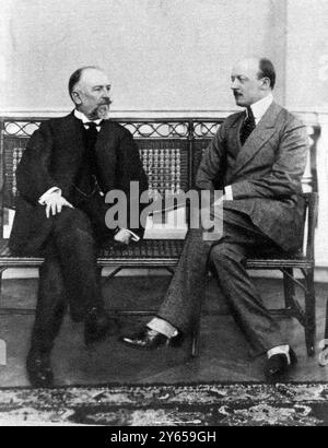 Le marquis di San Giuliano , ministre italien des Affaires étrangères ; et le comte Berchtold , ministre autrichien des Affaires étrangères 1914 Banque D'Images