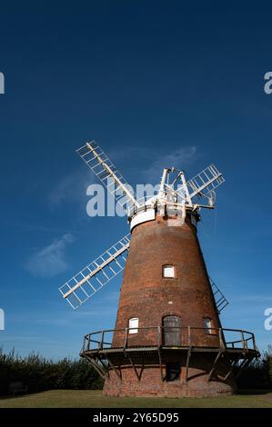 Thaxted Windmill Thaxted Essex UK septembre 2024 Thaxted Windmill également connu sous le nom de John Webb's Mill. Le moulin à vent a été construit en 1804 pour John Webb, un loca Banque D'Images