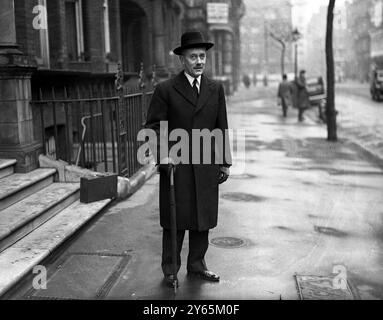 Sir Alexander Cadogan , sous-secrétaire adjoint à l'Offie étrangère a été nommé chef permanent du département . 1er janvier 1938 Banque D'Images