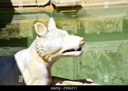 Sienne, Italie. 16 septembre 2024. Fonte Gaia sur le marché Piazza del Campo dans le vieux centre de Sienne. Photo de haute qualité Banque D'Images