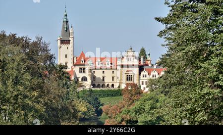 Parc et château de Pruhonice, Monument culturel national et site du patrimoine mondial de l'UNESCO, l'un des plus beaux parcs de Prague, République tchèque Banque D'Images