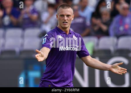 Albert Gudmundsson, l'attaquant de l'ACF Fiorentina, réagit lors du match de l'ACF Fiorentina vs SS Lazio, match de football italien Serie A à Florence, en Italie, le 22 septembre 2024 Banque D'Images