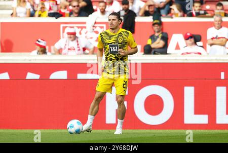 Stuttgart , Allemagne. 22 septembre 2024. Marcel Sabitzer du Borussia Dortmund est vu pendant leur entraînement avant leur Bundesliga matc de football allemand Banque D'Images