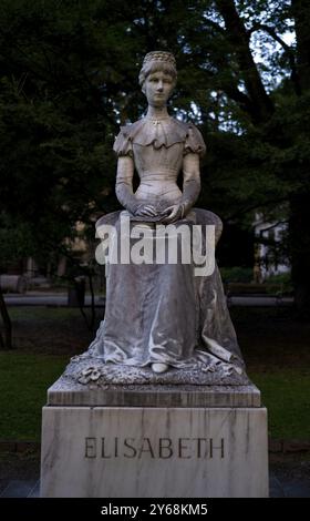 Impératrice Elisabeth Sissi, Monument, Merano, Meran, Tyrol du Sud, province autonome de Bolzano, Italie, Europe Banque D'Images