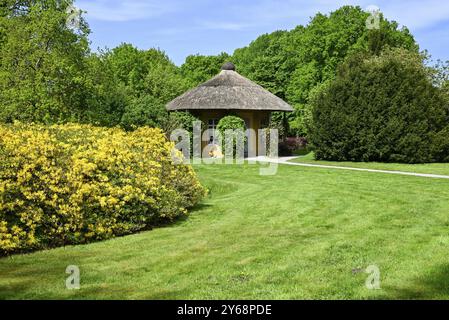 Temple de l'amitié dans le parc du château de Luetetsburg, Luetetsburg, Frise orientale, basse-Saxe, Allemagne, Europe Banque D'Images