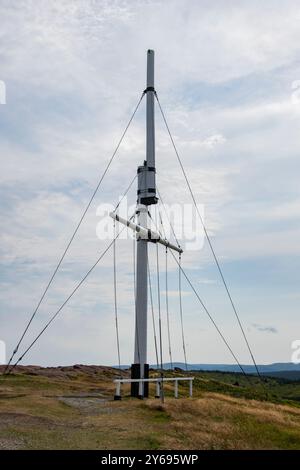 Mât de drapeau de signalisation au lieu historique national du phare du Cap Spear à John's, Terre-Neuve-et-Labrador, Canada Banque D'Images