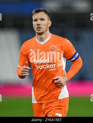 Lee Evans de Blackpool lors du match de Sky Bet League 1 Huddersfield Town vs Blackpool au John Smith's Stadium, Huddersfield, Royaume-Uni, 24 septembre 2024 (photo de Craig Thomas/News images) in, le 24/09/2024. (Photo de Craig Thomas/News images/SIPA USA) crédit : SIPA USA/Alamy Live News Banque D'Images