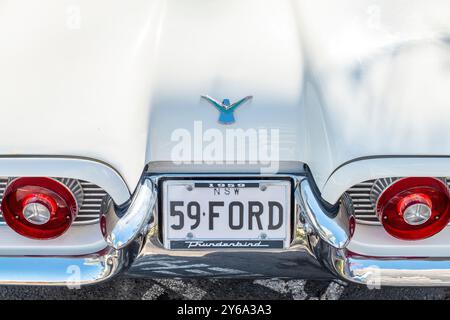 1959 ford thunderbird convertibleat the Cooly Rocks on festival à Coolangatta, Gold Coast, queensland, Australie Banque D'Images