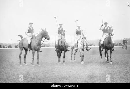 Équipe anglaise de Polo, Capitaine Bellville, Cuspigny, Buckmaster, Capitaine Miller, négatifs en verre, 1 négatif : verre ; ou plus petit. Banque D'Images