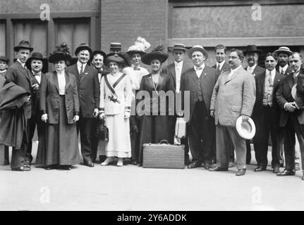 Délégués à la convention Bull Moose, Syracuse, photos montre les délégués à la convention Bull Moose de l'État de New York en 1912, tenue à l'Arena sur South Salina Street, à Syracuse, New York., 1912 septembre 4, Syracuse, négatifs en verre, 1 négatif : verre ; ou plus petit. Banque D'Images