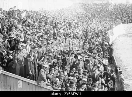 Polo Grounds LF stands, 10/8/12, 10/8/12., négatifs en verre, 1 négatif : verre; 5 x 7 pouces ou plus petit. Banque D'Images