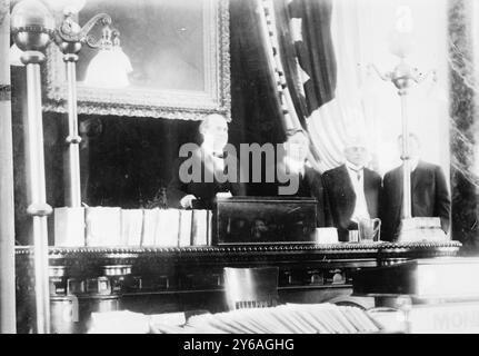 Bryan & Gov. Johnson, Sacramento, Calif., 1913 avril ou mai, Bryan, William Jennings, 1860-1925, Johnson, Hiram, 1866-1945, Sacramento, Californie, négatifs en verre, 1 négatif : verre ; ou plus petit. Banque D'Images