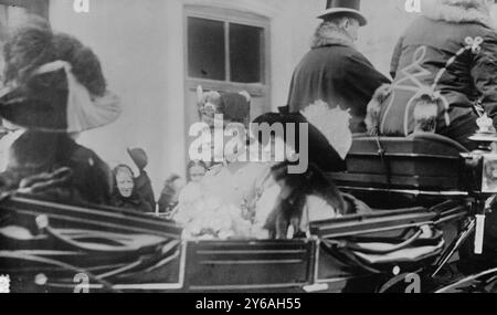 Princesse Victoria Louise et prince Ernest August, entre environ 1910 et environ 1915, négatifs en verre, 1 négatif : verre ; 5 x 7 po. ou plus petit. Banque D'Images