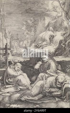 Christ dans le jardin de Gethsémani, la passion (titre de la série), Christ prie dans le jardin de Gethsémani. Un ange lui apparaît et lui montre un calice. Au premier plan trois disciples endormis. Le groupe de soldats arrive par la porte de la ville sur la droite., imprimeur, imprimeur : Ludovicus Siceram, imprimeur : Lucas Vorsterman (I), (attribution rejetée), après impression par : Hendrick Goltzius, Anvers, 1623, papier, gravure, hauteur, 194 mm × largeur, 127 mm Banque D'Images