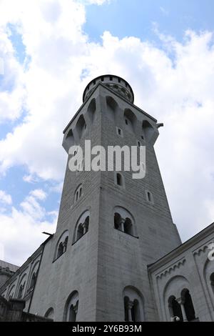 Tour du château de Neuschwanstein Banque D'Images