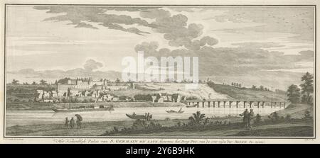 Vue du château de Saint Germain en Laye, du palais royal de S. Germain en Laye, ainsi que du village de Pec, vu de l'autre côté de la Seine (titre sur l'objet), vue du château de Saint-Germain-en-Laye, vu des bords de Seine., imprimerie, imprimerie : Caspar Jacobsz. Philips, (mentionné sur l'objet), après dessin de : Pieter Jan van Liender, (mentionné sur l'objet), Amsterdam, 1753, papier, gravure, hauteur, 176 mm × largeur, 385 mm Banque D'Images