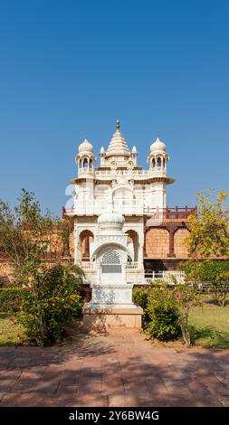 Belle vue latérale de Jaswant Thada. Jaswant Thada est un cénotaphe situé à Jodhpur, en Inde. Il a été construit en 1899. Banque D'Images