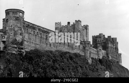 CHÂTEAU DE BAMBURGH DANS LE NORTHUMBERLAND / ; 12 DÉCEMBRE 1963 Banque D'Images