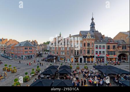 Belgique, Wallonie, Namur : place du Théâtre Banque D'Images