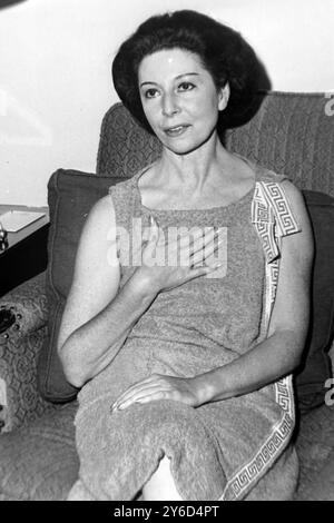 DAME ALICIA MARKOVA VOLÉE À NEW YORK / ; 16 AOÛT 1963 Banque D'Images