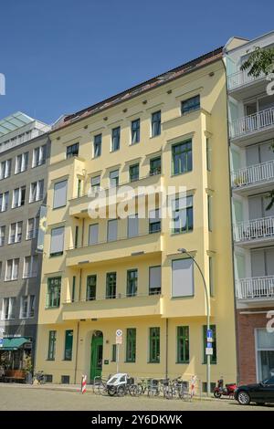 Bündnis 90 / Die Grünen, Bundesgeschäftsstelle, Platz vor dem Neuen Tor, Mitte, Berlin, Deutschland *** Bündnis 90 Die Grünen, Office fédéral, Platz vor dem Neuen Tor, Mitte, Berlin, Allemagne Banque D'Images