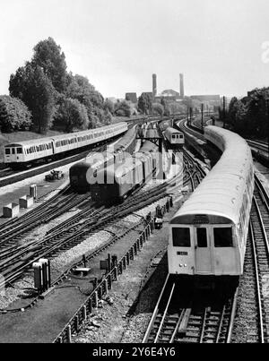 RAILWAYS TUBE UNDERGROUND 100 ANS ANNIVERSAIRE À LONDRES ; 12 JANVIER 1963 Banque D'Images