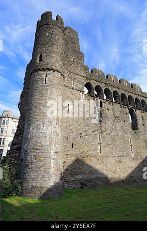 Vestiges du château de Swansea, Swansea, pays de Galles du Sud. Banque D'Images