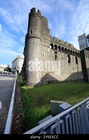 Vestiges du château de Swansea, Swansea, pays de Galles du Sud. Banque D'Images