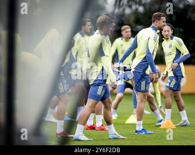 AMSTERDAM - Jordan Henderson de l'Ajax lors d'une séance d'entraînement à de Toekomst avant le match de Ligue Europa avec Besiktas. ANP KOEN VAN WEEL Banque D'Images