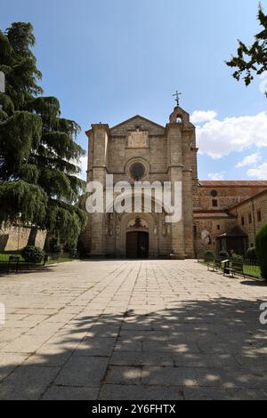 Avila, Castilla y Leon, Espagne- 18 août 2024 : Monastère royal de la famille Thomas à Avila Banque D'Images