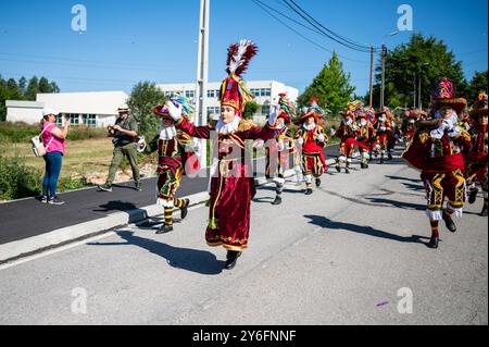 La fête de Saint Jean de Sobrado, également connue sous le nom de Bugiada et Mouriscada de Sobrado, se déroule sous la forme d'un combat entre Maures et Chrétiens Banque D'Images