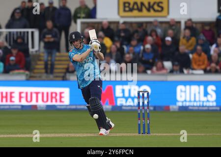 Harry Brook de l'Angleterre lors du match de la Metro Bank One Day Series entre l'Angleterre et l'Australie au Seat unique Riverside, Chester le Street, le mardi 24 septembre 2024. (Photo : Mark Fletcher | mi News) crédit : MI News & Sport /Alamy Live News Banque D'Images