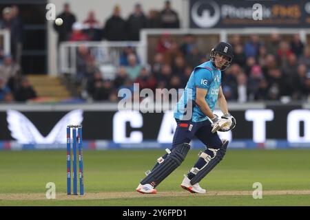 Harry Brook de l'Angleterre lors du match de la Metro Bank One Day Series entre l'Angleterre et l'Australie au Seat unique Riverside, Chester le Street, le mardi 24 septembre 2024. (Photo : Mark Fletcher | mi News) crédit : MI News & Sport /Alamy Live News Banque D'Images