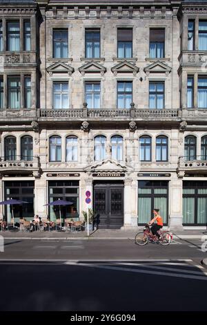 Berlin, Allemagne, juillet 27 2009, l'élégante façade de l'Hôtel Angleterre se dresse bien en vue sur la Friedrichstrasse, mettant en valeur l'architecture classique de Berli Banque D'Images