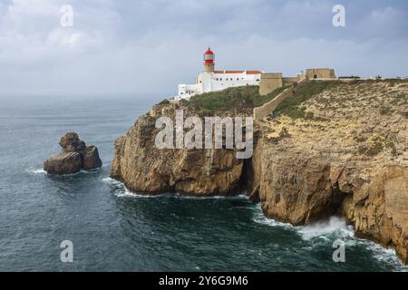 Phare de Cabo Sao Vicente, Sagres, Portugal, Europe Banque D'Images