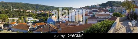 Panorama panoramique vue de paysage urbain sur Monchique en Algarve, Portugal, Europe Banque D'Images